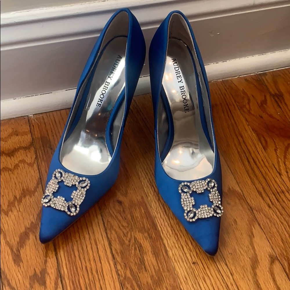 Blue Manolo Blahnik Inspired Pumps Sz 8 NWOT